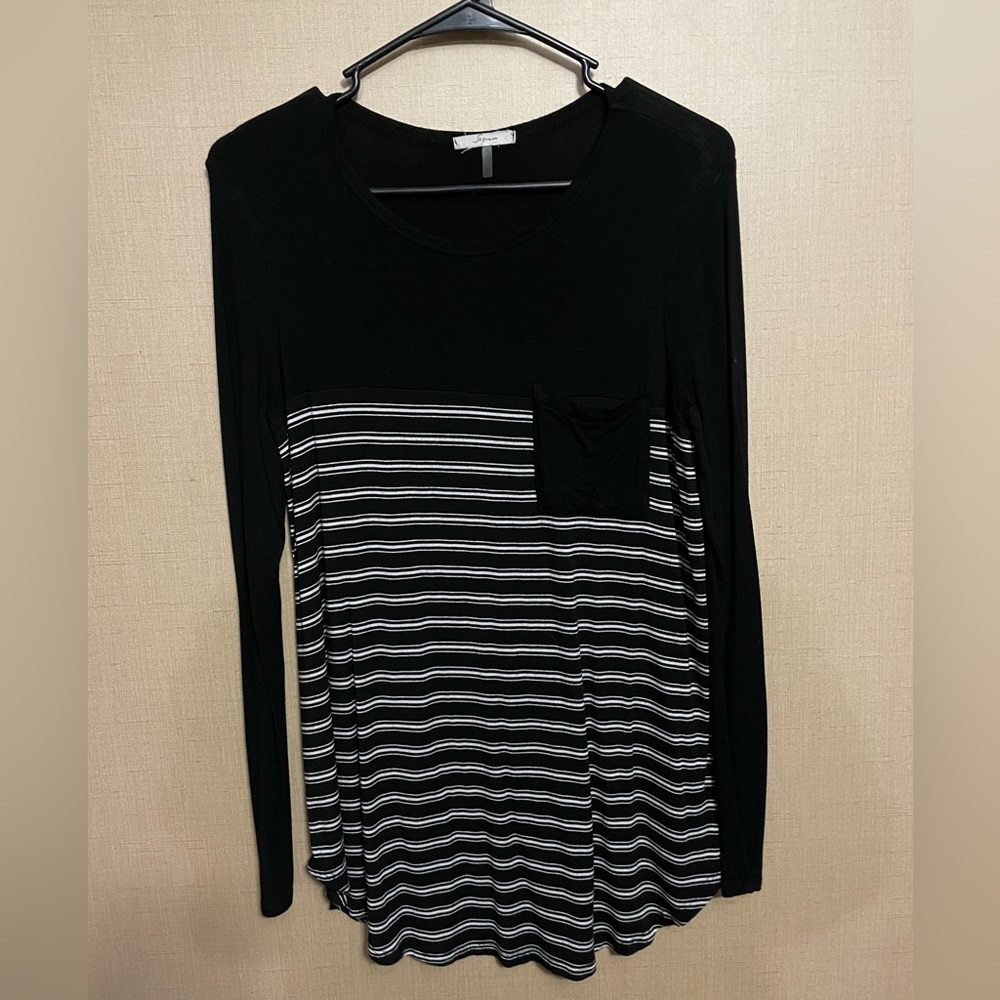 Black and white stripe shirt with pocket